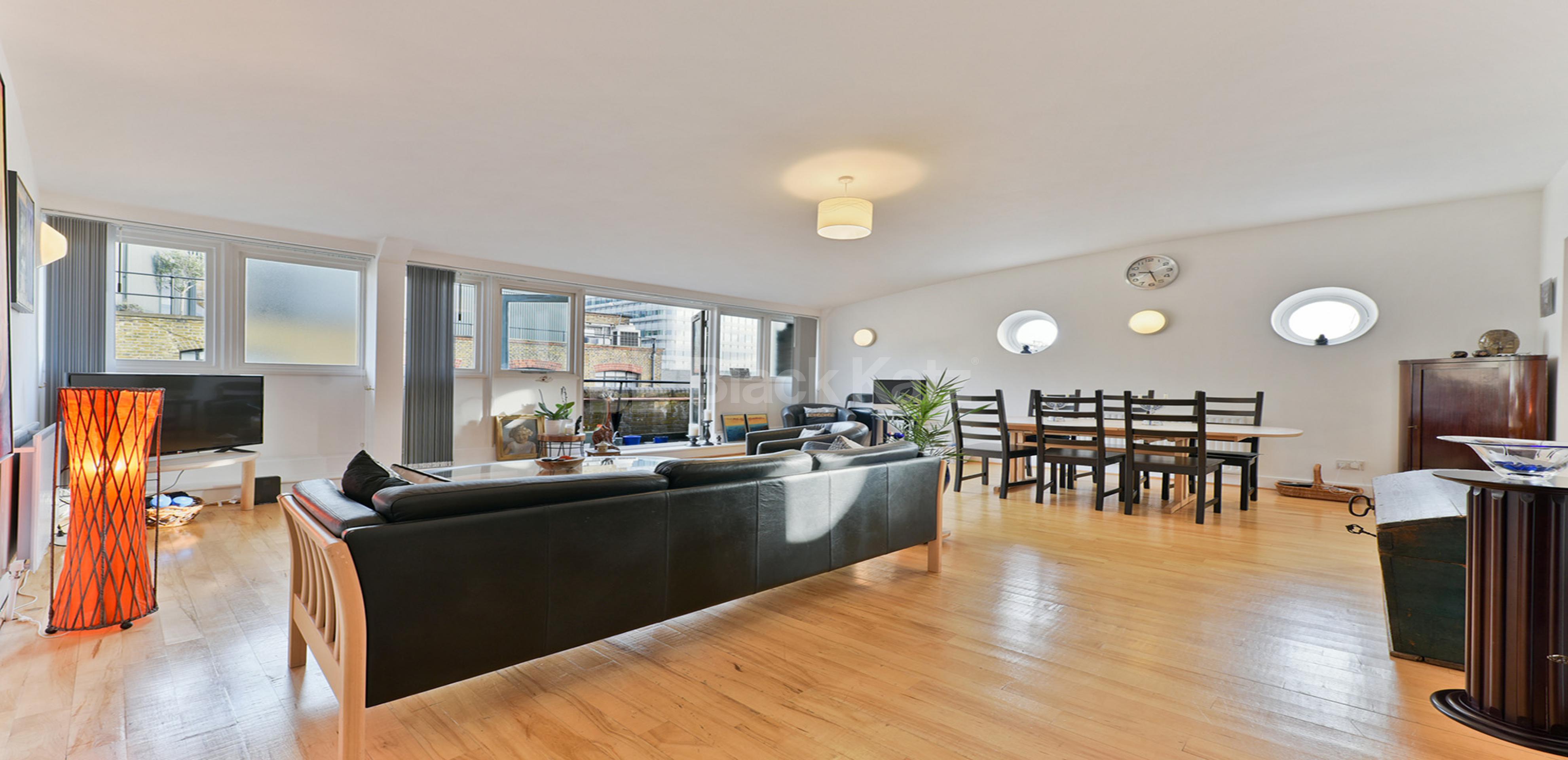 			LET , 2 Bedroom, 2 bath, 1 reception Penthouse			 Lion Court Shand Street, London Bridge SE1